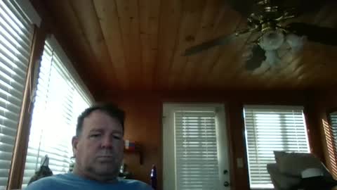 Snapshot of hardsweetandsticky chatting on February 20, 5:09 pm HSS online show from February 20, 5:09 pm