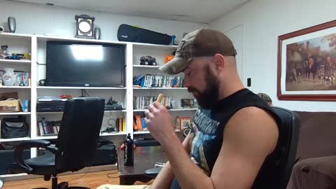 Snapshot of hardworkertn chatting on January 30, 1:00 am hardworkertn online show from January 30, 1:00 am