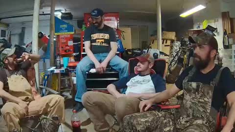Snapshot of hardworkertn chatting on February 17, 2:20 am hardworkertn online show from February 17, 2:20 am