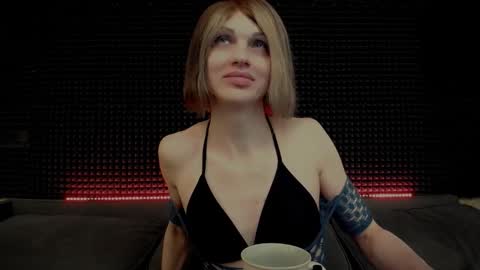 Miss Hardy online show from March 8, 3:43 am