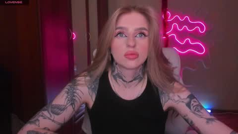 Julia online show from December 22, 5:55 am