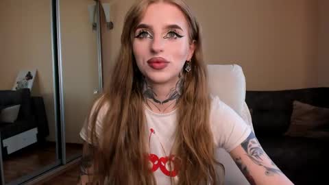 Julia online show from March 15, 5:23 am