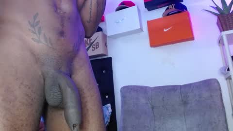 harley_quinnn111 online show from January 19, 6:00 pm