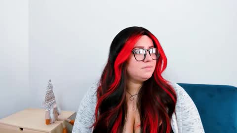 harperpretty online show from February 19, 9:19 am