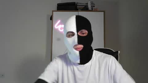 Two-Face online show from April 8, 9:29 pm