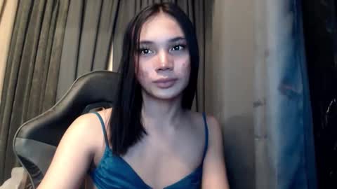 LALA A online show from November 16, 4:58 am