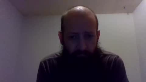 Snapshot of hawktalon007 chatting on December 19, 8:24 am Robert online show from December 19, 8:24 am