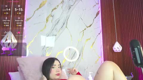 Snapshot of hay1_ chatting on February 14, 4:15 am haylie See you tonight at 8pm Colombia time online show from February 14, 4:15 am