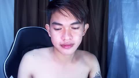 Snapshot of hayden_cumgiver chatting on December 18, 6:57 pm jon hayden online show from December 18, 6:57 pm