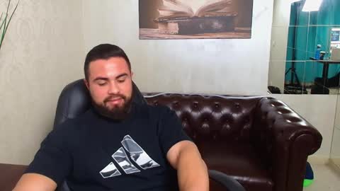 HayesWood online show from December 17, 6:09 am