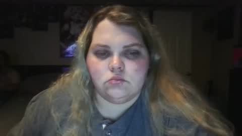 Hazeleyez97 online show from September 17, 4:38 am