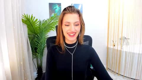 Snapshot of heartedlove_1 chatting on February 27, 7:41 am heartedlove_1 online show from February 27, 7:41 am