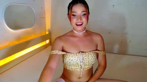 Snapshot of heavenlypleasurexx chatting on February 5, 3:31 pm HEAVEN online show from February 5, 3:31 pm