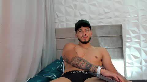 Snapshot of heavy_thor chatting on February 9, 12:17 am Thor online show from February 9, 12:17 am