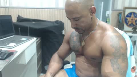 hebertgomes online show from February 15, 1:31 am