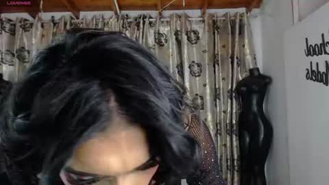 hecate_doll online show from July 24, 6:49 pm