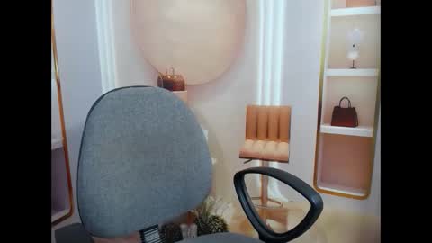 love bug online show from December 22, 5:03 am