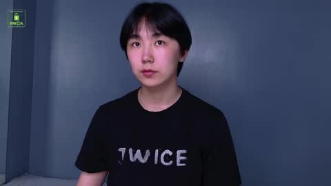 HEEJIN online show from June 8, 3:13 pm