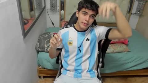 heiker_ online show from October 6, 3:02 am