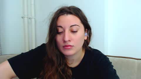 helen_adams_ online show from December 11, 4:39 am