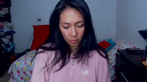 Snapshot of helen_lya chatting on January 27, 9:00 pm Helen online show from January 27, 9:00 pm