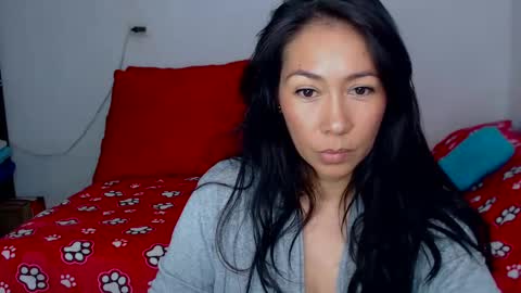 Snapshot of helen_lya chatting on January 13, 3:36 pm Helen online show from January 13, 3:36 pm