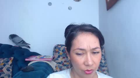 Snapshot of helen_lya chatting on October 20, 8:47 pm Helen online show from October 20, 8:47 pm