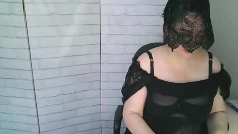 Helen online show from December 16, 5:25 am