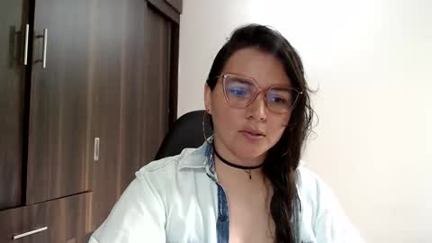 helena online show from September 24, 3:41 pm