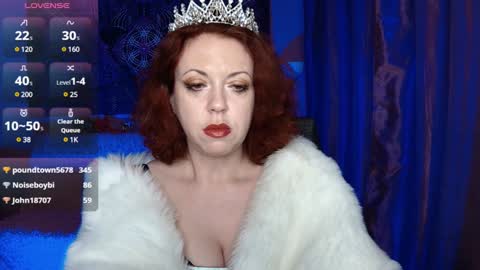 Snapshot of helena__femdom chatting on December 18, 5:00 pm Helena online show from December 18, 5:00 pm