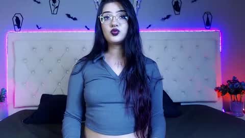 helenamorningstar online show from December 6, 3:46 am