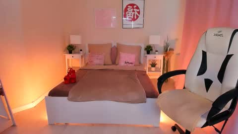 Helena online show from September 27, 1:42 pm