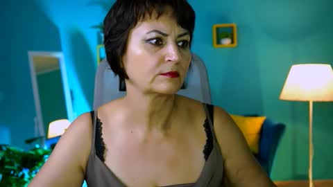 helenbeler online show from October 23, 8:16 am