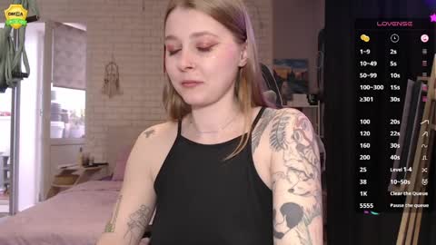 Helen online show from April 1, 1:41 pm