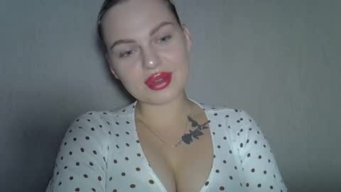 helga_now online show from October 8, 8:59 pm