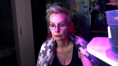 Helga online show from April 5, 10:07 pm