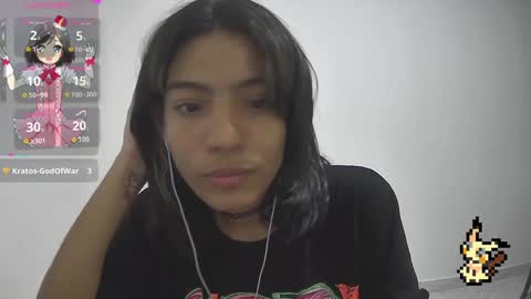 Snapshot of helia_n_amy chatting on February 6, 8:29 am Helia Transfem and Amy online show from February 6, 8:29 am