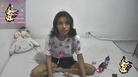 Snapshot of helia_n_amy chatting on January 22, 5:16 am Helia Transfem and Amy online show from January 22, 5:16 am