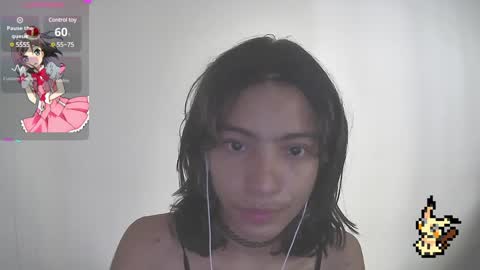 Snapshot of helia_n_amy chatting on February 8, 7:49 pm Helia Transfem and Amy online show from February 8, 7:49 pm