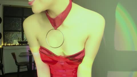 Heliconia online show from October 16, 11:14 pm