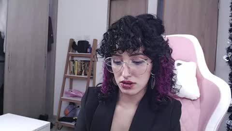 cher online show from March 7, 10:32 pm