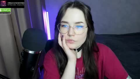Red online show from February 17, 6:06 pm