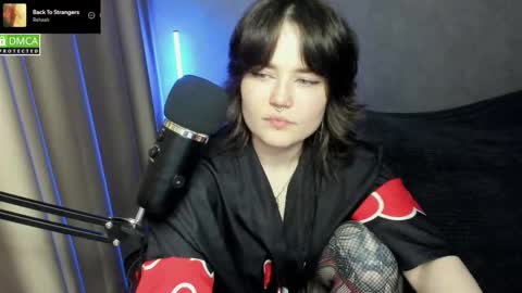 Red online show from November 23, 6:39 pm