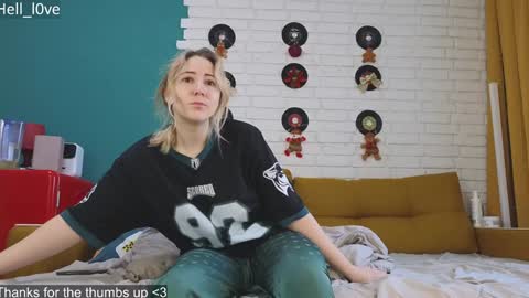 Snapshot of hell_l0ve chatting on January 30, 3:11 am Anastasiia online show from January 30, 3:11 am