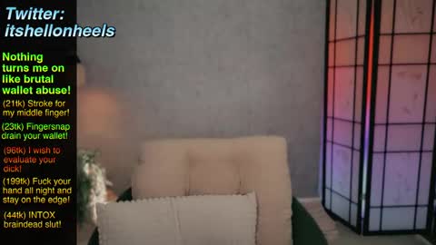 Snapshot of hell_on_heels_ chatting on February 27, 6:57 am - show loyalty and subscribe - online show from February 27, 6:57 am