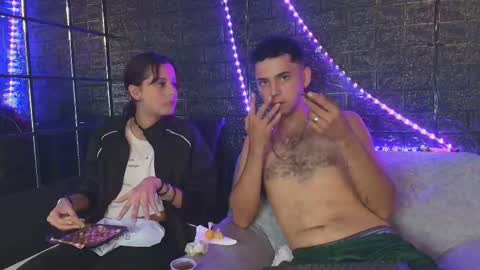 H E L L   AND  D A N T E online show from November 7, 3:20 am