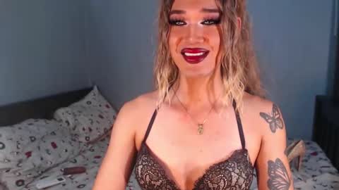 hellatarahathor online show from January 10, 1:44 am