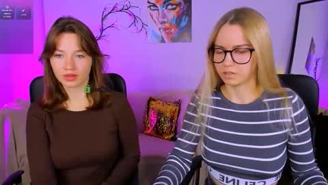 Helli online show from October 8, 7:42 pm