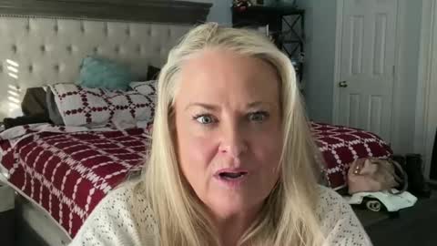 Hunnys Hive online show from January 27, 8:17 pm