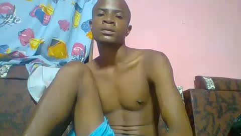 Adrian Honey online show from February 12, 5:15 am